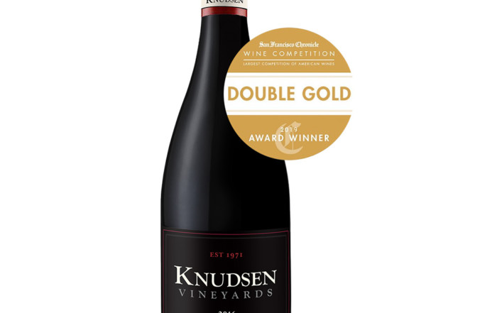 bottle shot of 2016 pinot noir reserve with double gold award